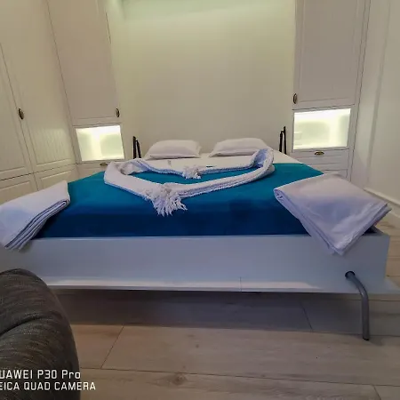 Luxury Alix Apartman