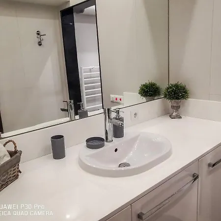 Luxury Alix דירה *