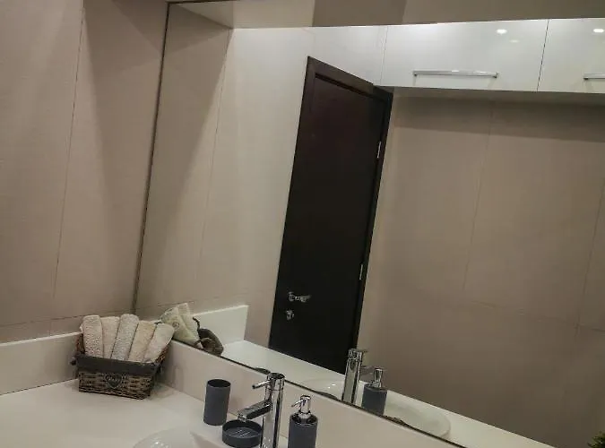 Luxury Alix דירה *