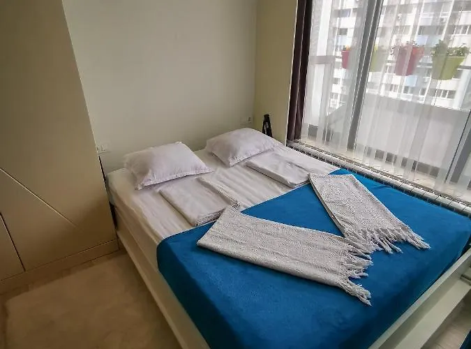 Luxury Alix * בורגאס