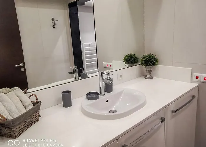 Luxury Alix דירה *