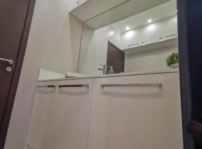 Luxury Alix * בורגאס